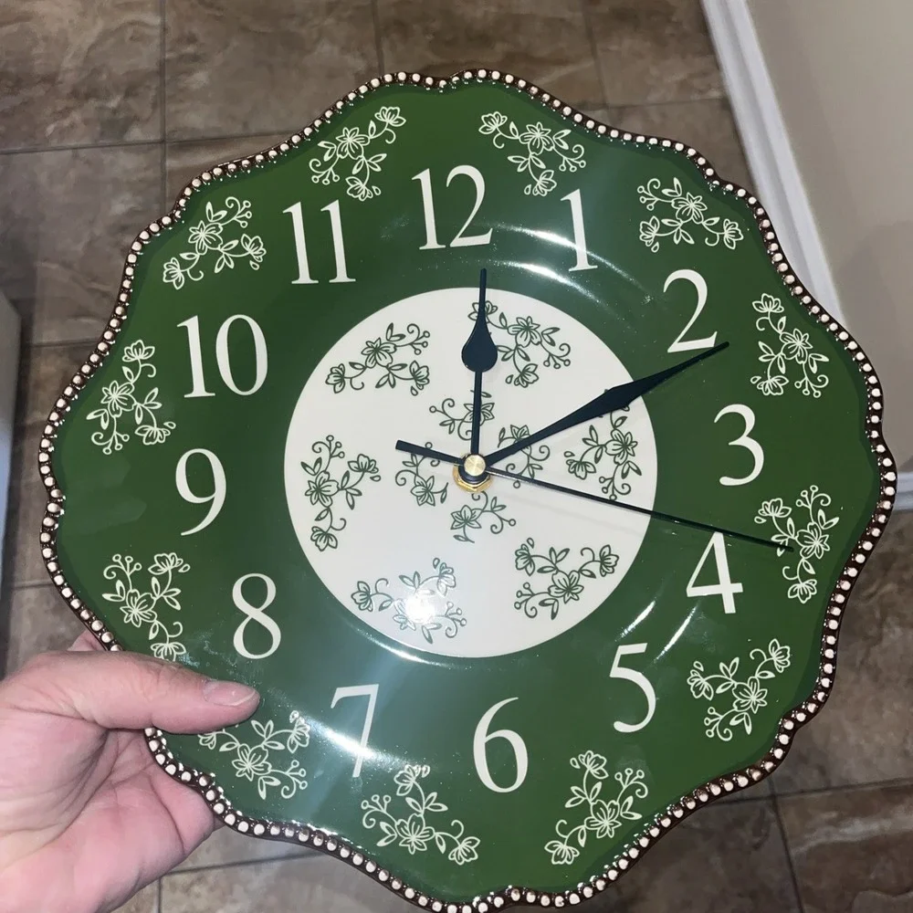 Temptation Green Floral Lace Clock KFI-xMG-EA000324